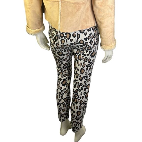 NWOT So Slimming by Chico’s Slim Fit Stretch Leopard Pants Size 0.5 - Picture 6 of 6